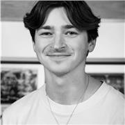 Patient, and self-motivated individual who grew up in Spain. 
Fluent in both English and Spanish and looking to motivate the new generation to pick up new languages as they are the most useful tools in today's culturally diverse society.
My lessons are ai